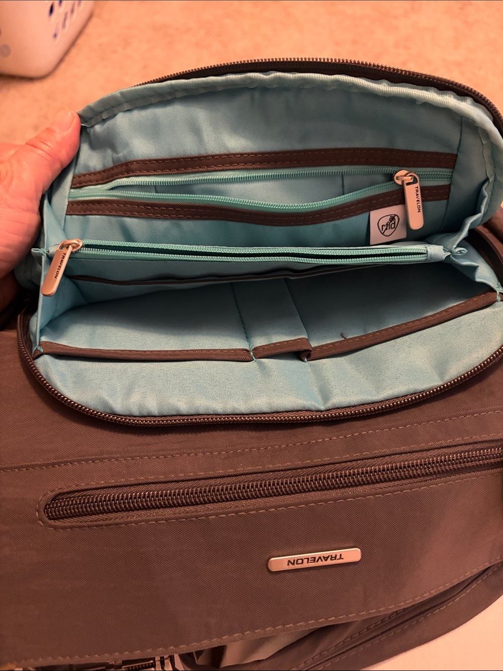 Travelon Quilted Crossbody Shoulder Bag - Gray Anti-Theft - Picture 15 of 15
